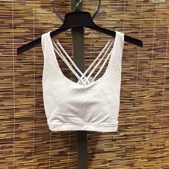 Trendy Plus Size Active Strappy Sports Crop Top - White Size 12 - Picture 2 of 3